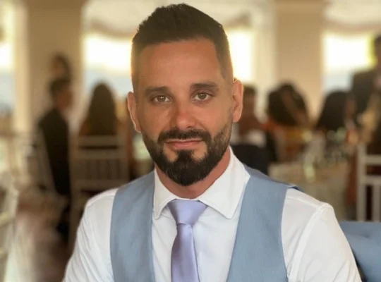 Presentation: From Symptom Checkers to Smart Chatbots: The Role of AI in Virtual Care